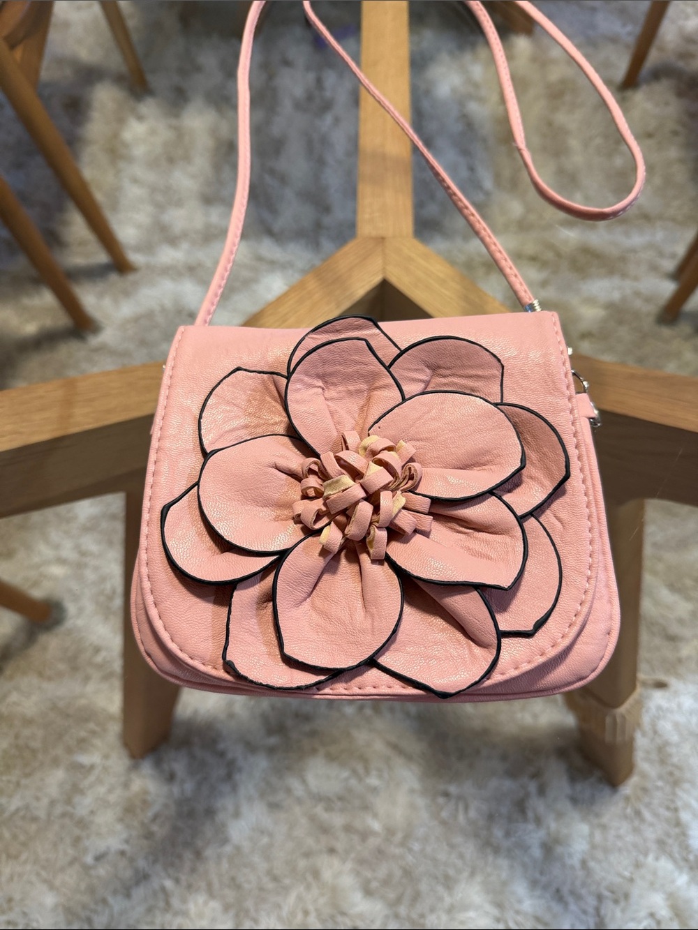 Pink 3-D Floral Crossbody Bag - Women - Picture 4 of 7